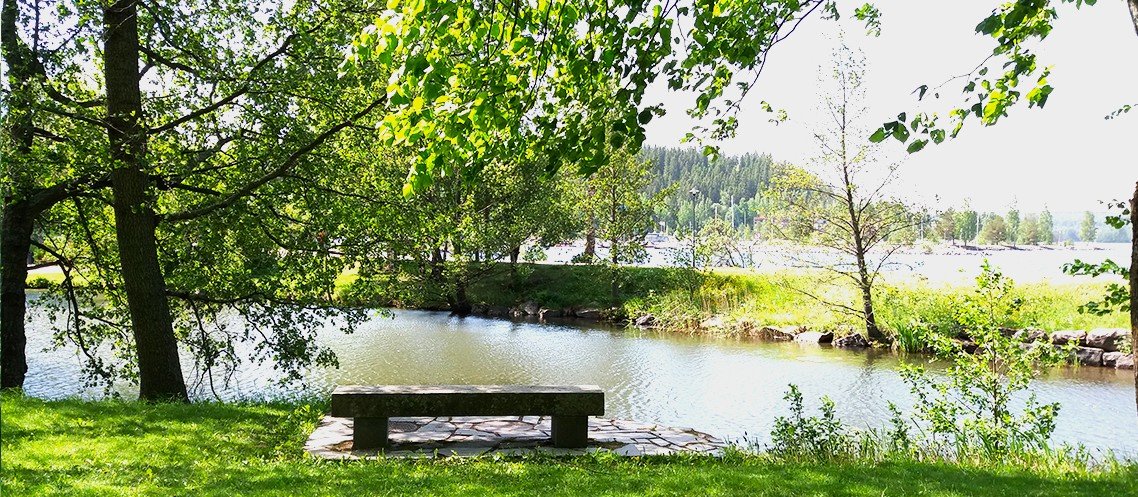 Kesäinen puistopiknik